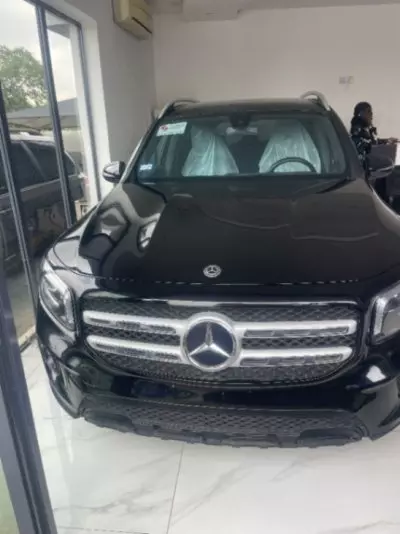 Mercedes-Benz 250