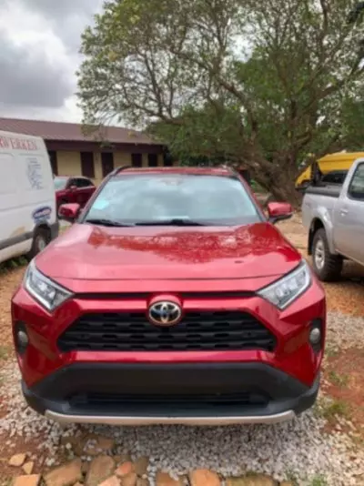 TOYOTA RAV 4