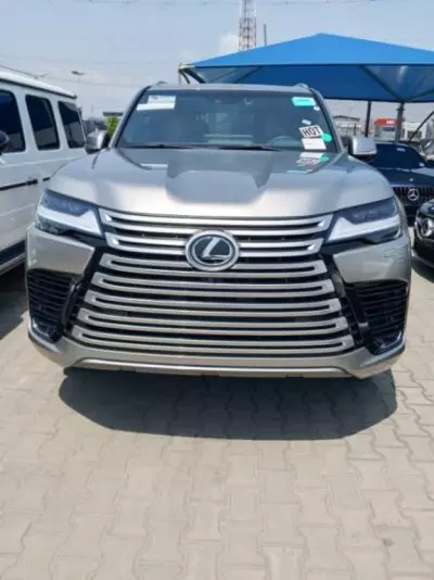 Lexus LX