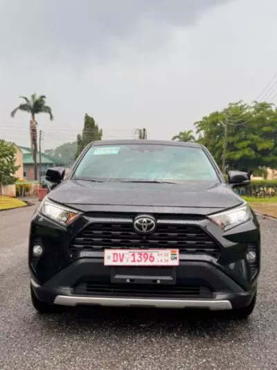 TOYOTA RAV 4