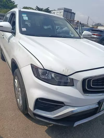 GEELY Azkarra