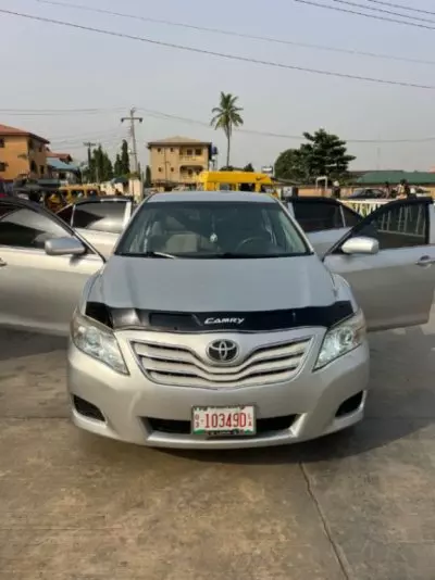 TOYOTA Camry