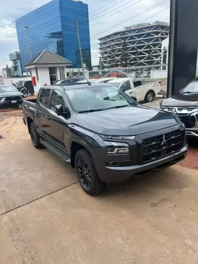 Mitsubishi L200 D/C Sportero A/T