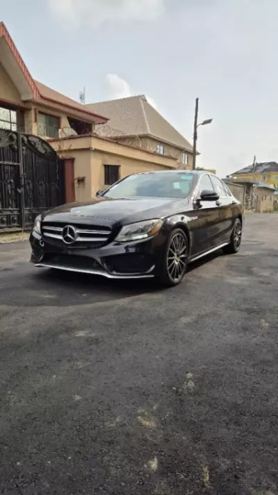 Mercedes-Benz C 300