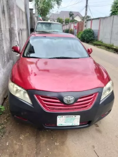 TOYOTA Camry