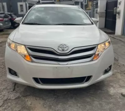 TOYOTA Venza