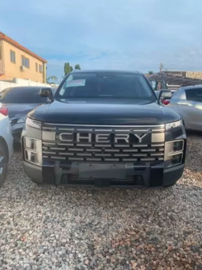 CHERY E5