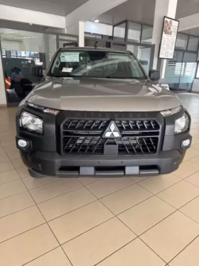 Mitsubishi L200 D/C Sportero A/T