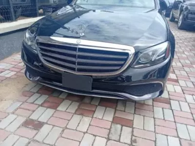 Mercedes-Benz E 300