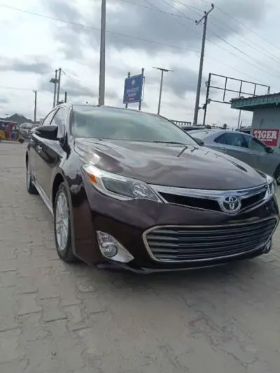 TOYOTA Avalon