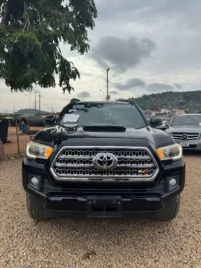 Toyota Tacoma
