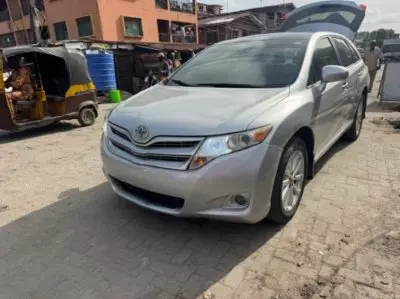 TOYOTA Venza