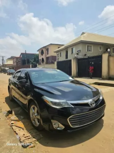 TOYOTA Avalon