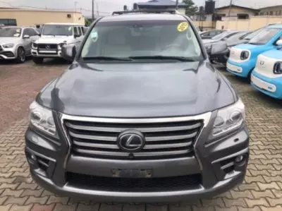 Lexus LX 570