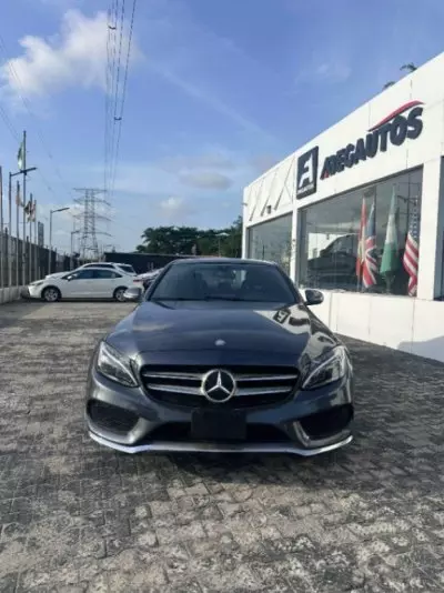 Mercedes-Benz C 400