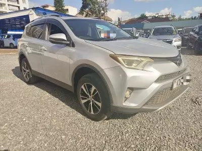 TOYOTA RAV 4