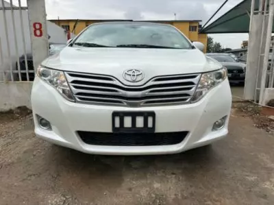 TOYOTA Venza