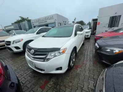 TOYOTA Venza