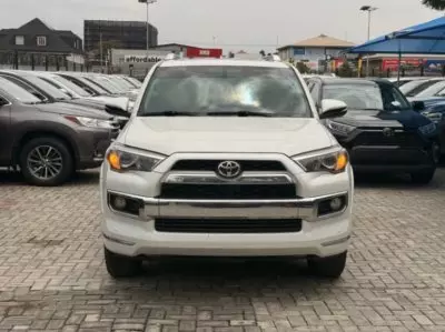 TOYOTA 4-Runner