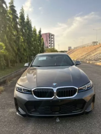 BMW 330