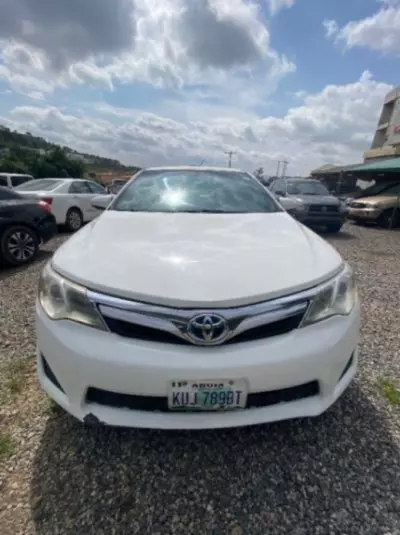 TOYOTA Camry