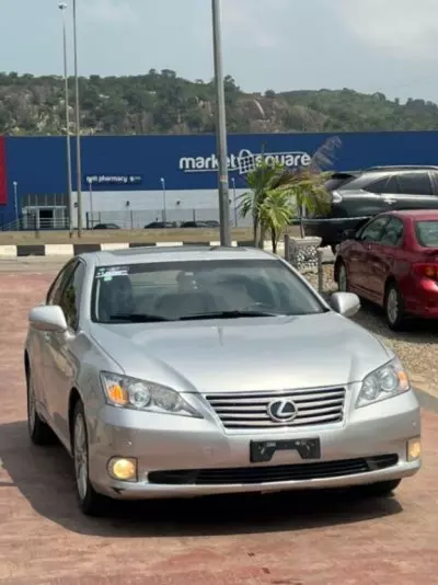 Lexus ES 300