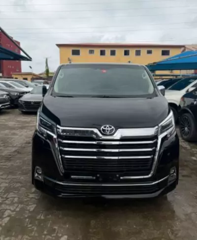 TOYOTA Granvia