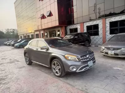 Mercedes-Benz GLA 250