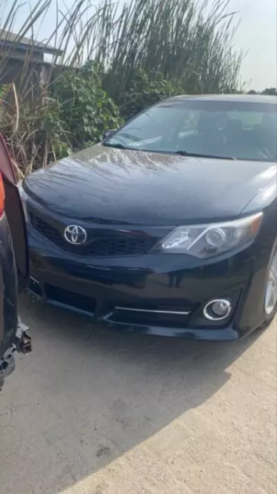 TOYOTA Camry