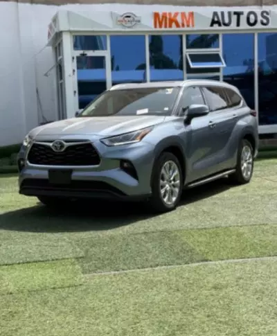 TOYOTA Highlander
