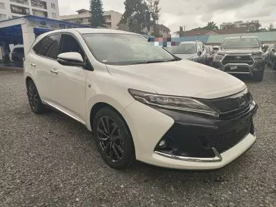 TOYOTA Harrier GR