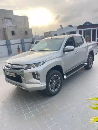Mitsubishi L200