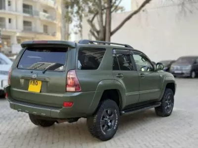 TOYOTA Hilux Surf