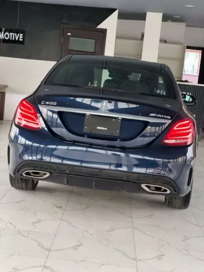 Mercedes-Benz C 400
