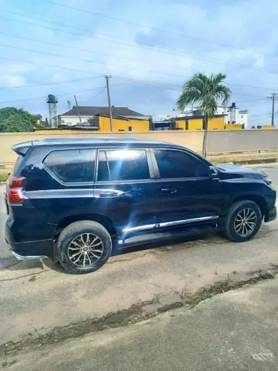 Toyota Landcruiser Prado