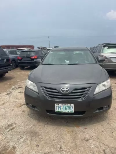 TOYOTA Camry