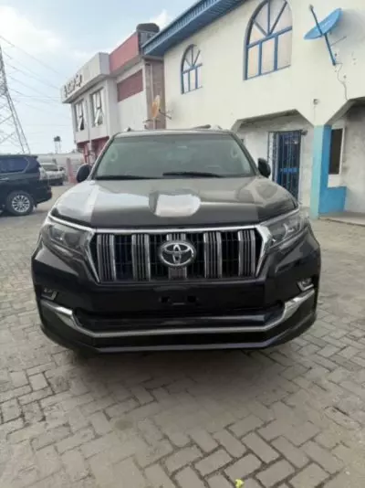 TOYOTA Landcruiser prado TX.L