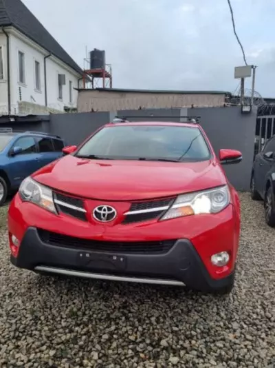 TOYOTA RAV4