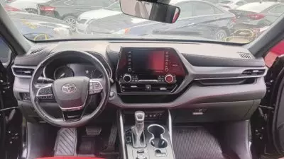 TOYOTA Highlander Hybrid
