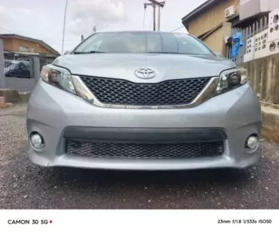 Toyota Sienna