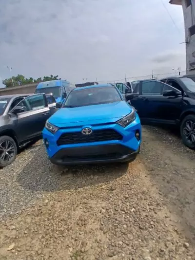 TOYOTA Rav4
