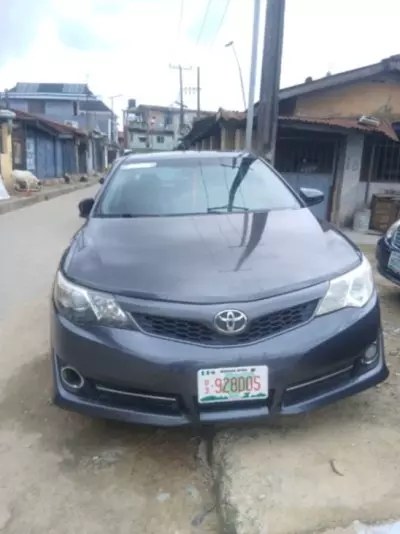 TOYOTA Camry