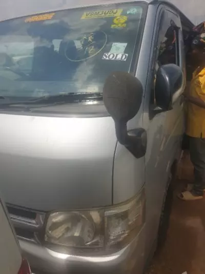 TOYOTA Hiace
