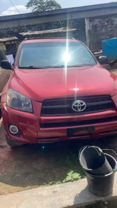 TOYOTA RAV 4