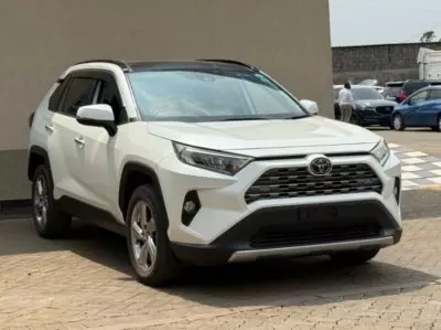 TOYOTA Rav4