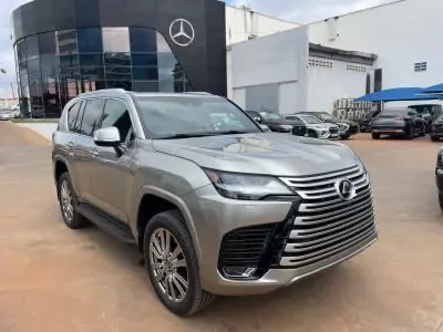 Lexus LX 600