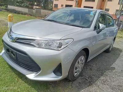 TOYOTA Axio hybrid
