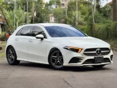 Mercedes-Benz A180