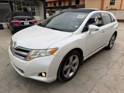 TOYOTA Venza