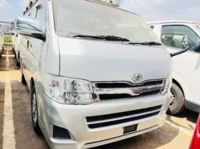 TOYOTA Hiace